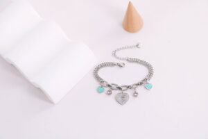 Hd6f9fa6b5e0c4478aea362293d484773B