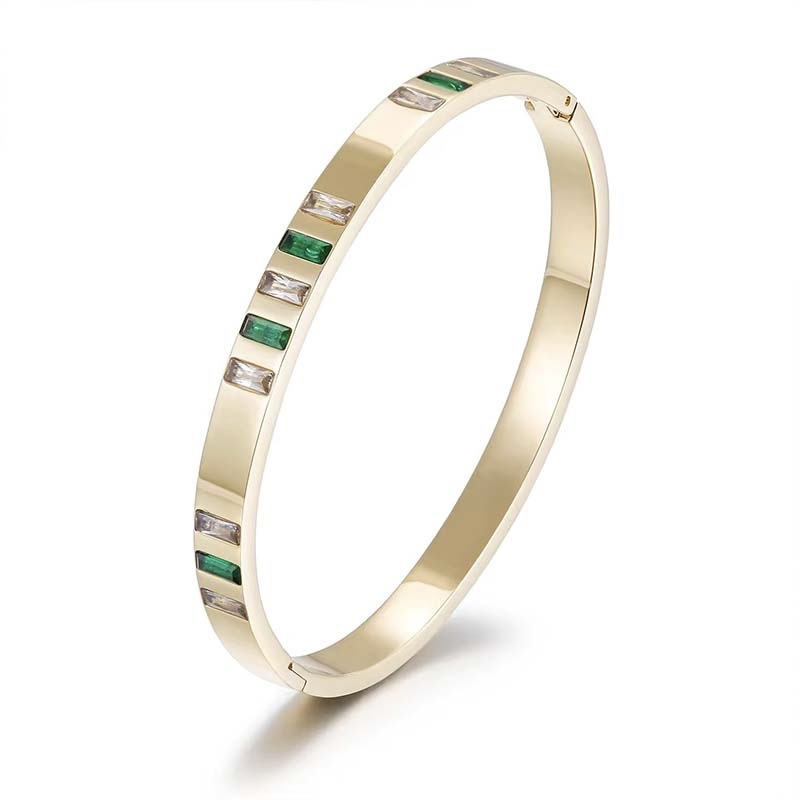 gold-base green-and-white gemstone mixed thin-band clasp bangle