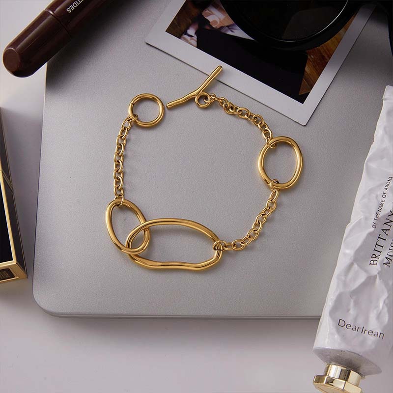 Irregular Link T-Clasp Bracelet