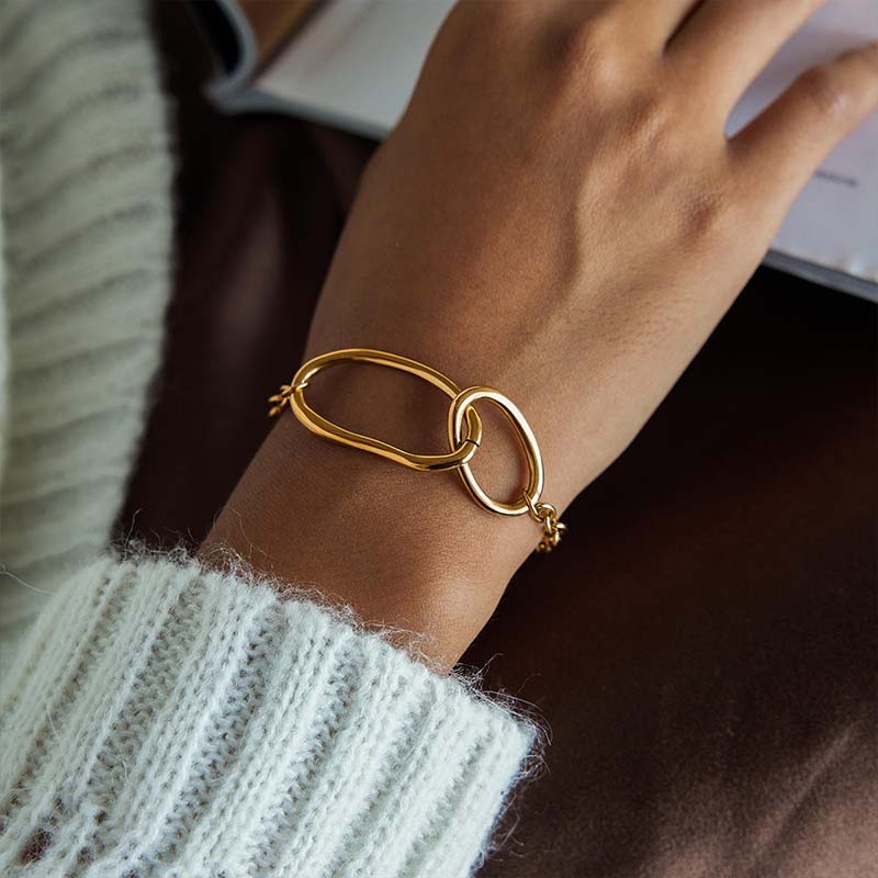 Second image of Irregular Link T-Clasp Bracelet