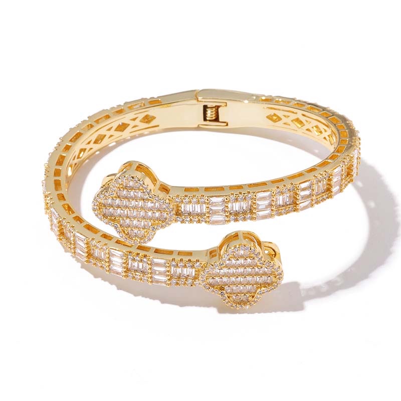 Clover Full-Diamond Open Bangle