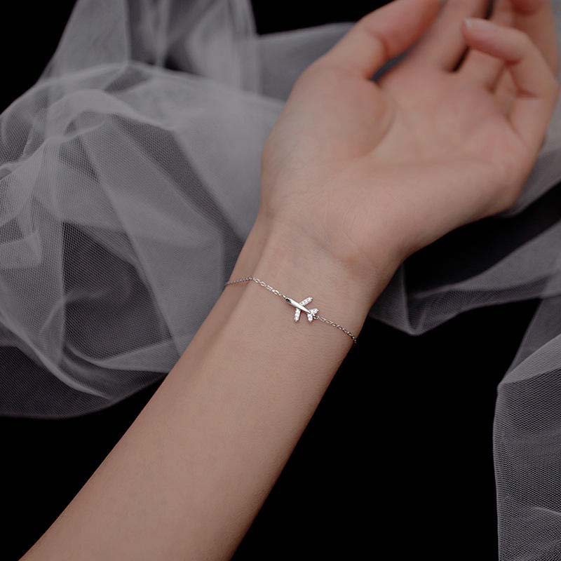 Airplane-Shaped Diamond-Embedded Thin Chain Bracelet